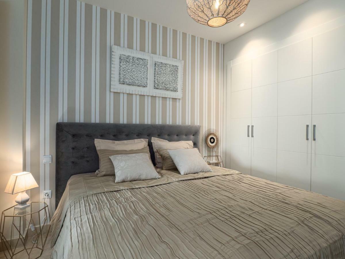 Amazing Two Bedroom Apartment In Los Flamingos, Marbella Estepona Extérieur photo